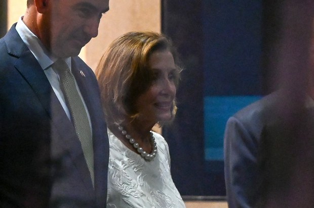 Speaker Dewan Perwakilan AS Nancy Pelosi bertemu PM Malaysia Speaker Dewan Perwakilan AS Nancy Pelosi bertemu PM Malaysia