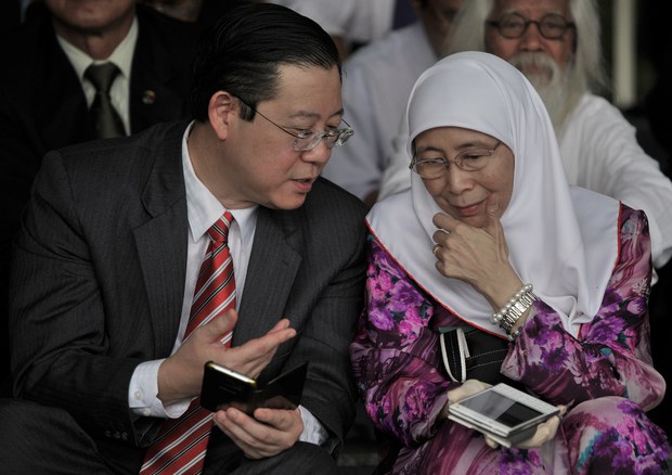151020-MY-WANAZIZAH620 151020-MY-WANAZIZAH620