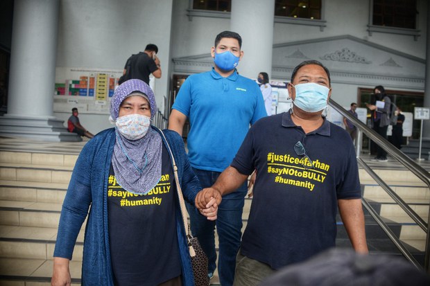 Hukuman Penjara 18 tahun Bagi Enam Pelajar Universiti Pertahanan Sebabkan Kematian Rakan