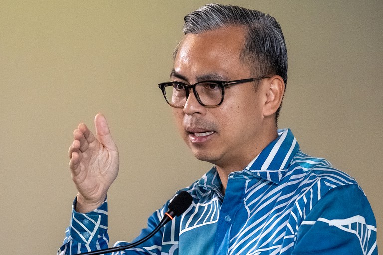 PC_KEMENTERIAN_KOMUNIKASI_04.jpg PC_KEMENTERIAN_KOMUNIKASI_04.jpg
