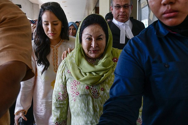 Rosmah Nafi Miliki Rantai Berlian Merah Jambu Bernilai AS$23 Juta