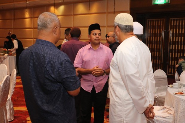 190521-MY-iftar-620.jpg 190521-MY-iftar-620.jpg