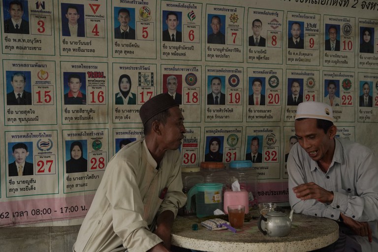 TH-tea-shops-cafe-culture 2.jpg