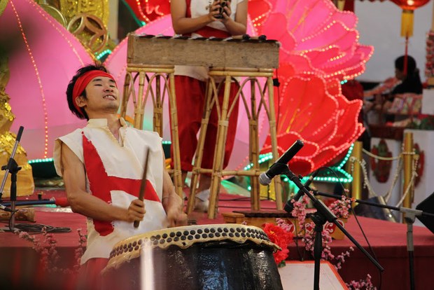 3-drummer.jpg