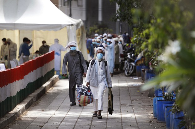 200403-IN-muslim-pilgrims-1000.jpg 200403-IN-muslim-pilgrims-1000.jpg