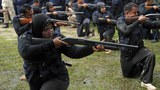TH-volunteers-arms-1000