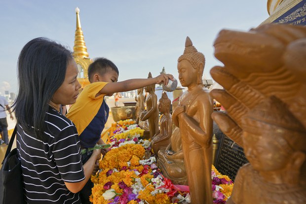 TH-songkran1