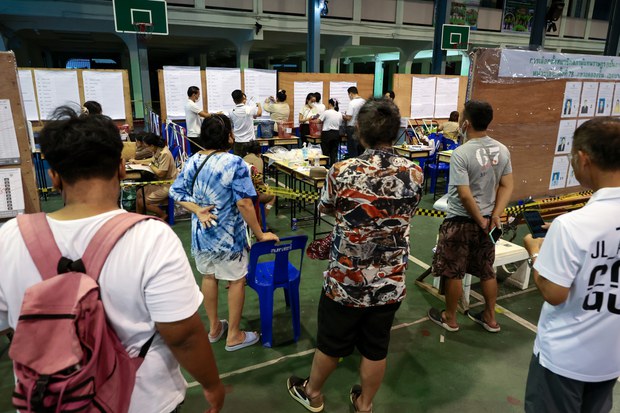 กกต. สั่ง 47 หน่วยใน 16 จังหวัด นับคะแนนใหม่